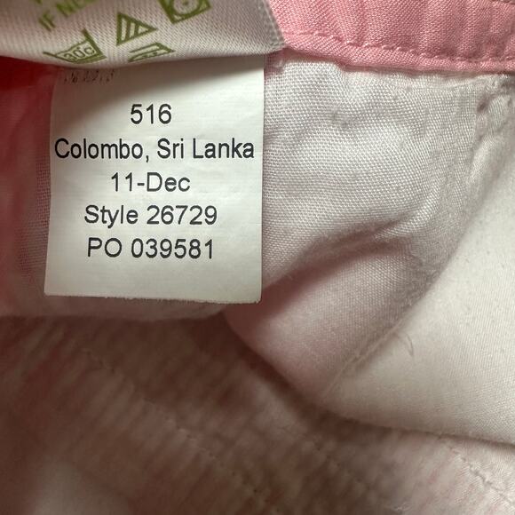 Lilly Pulitzer Pink Seersucker Scallop Hem Shorts - Picture 7 of 7